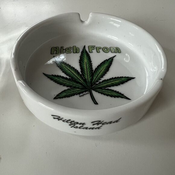 2 Ashtrays for Cigarette Cigars and Other One is a Hilton Head Island Souvenir - Picture 4 of 8